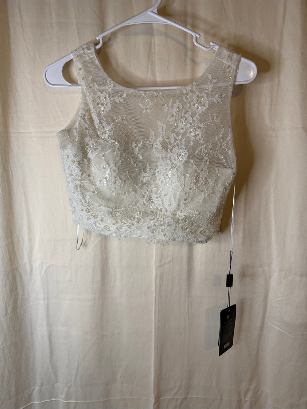 Narianna Ivory Lace Crop Top